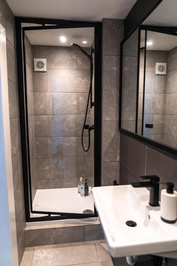 Bower Apartment Гаррогейт Екстер'єр фото